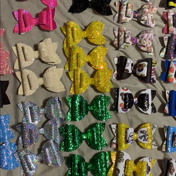 Bows - Picture 3 of 4